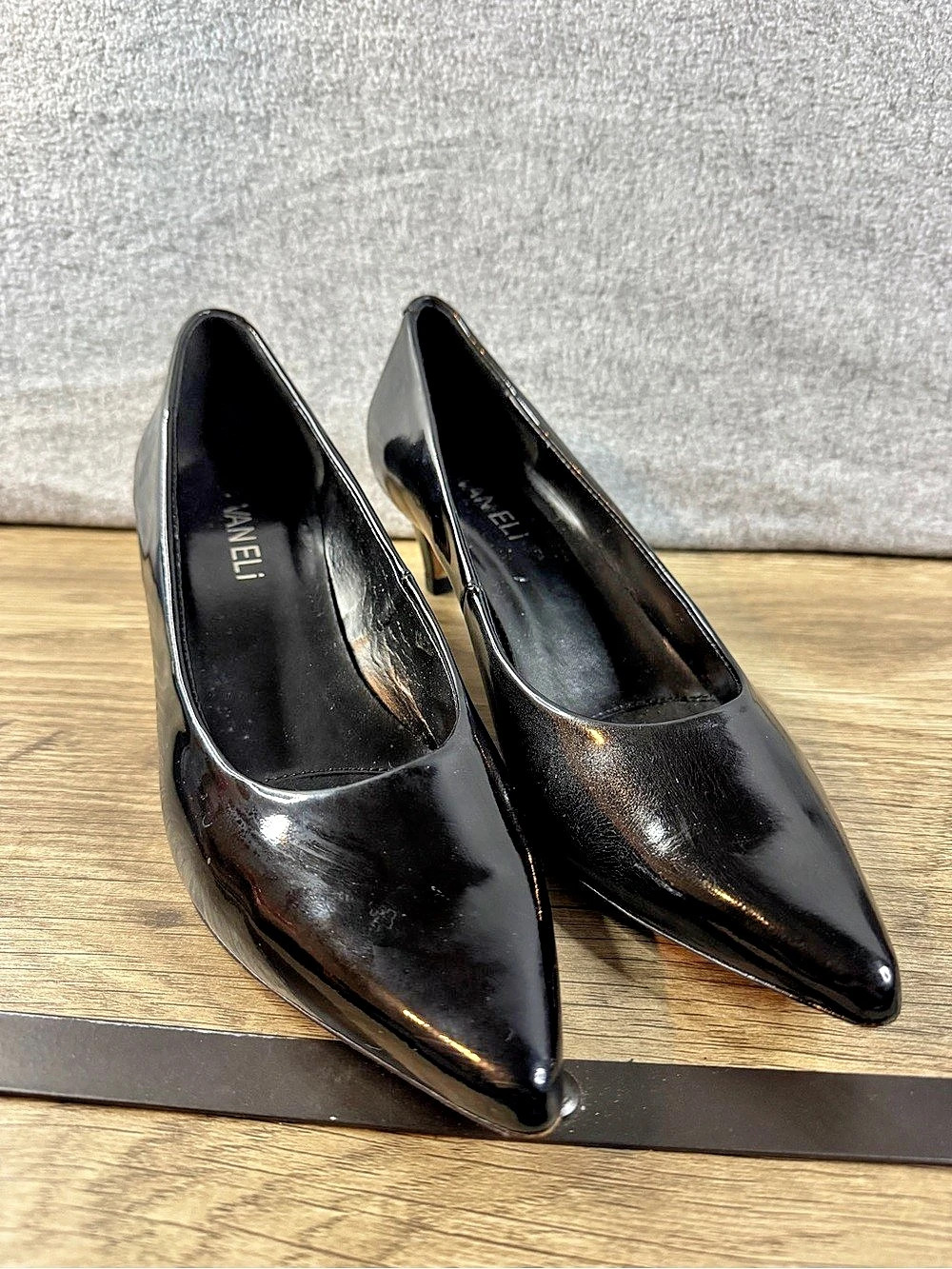 VANELI Black Pointed-Toe Heels size 7M